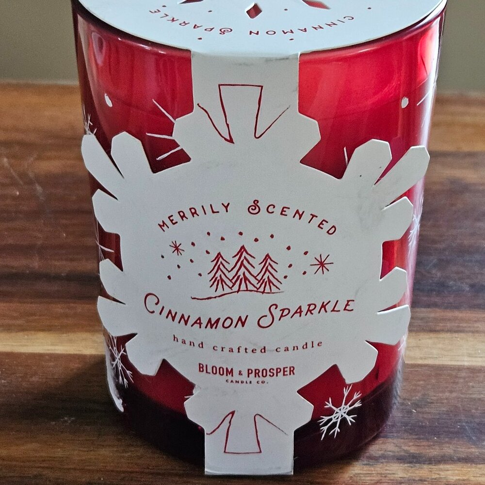 bloom and prosper cinnamon sparkle candle never used in original package